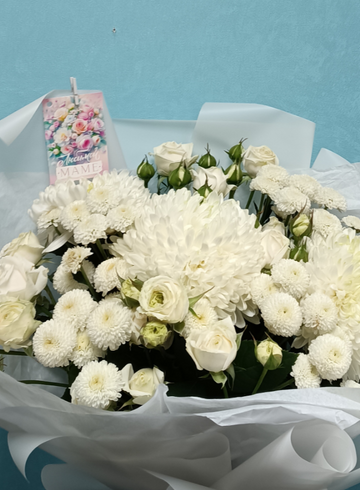 Сборный букет с хризантемами и кустовыми розами  от интернет-магазина цветов в 