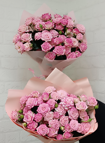 Монобукет из кустовых роз «Розовое облако» от интернет-магазина цветов в 