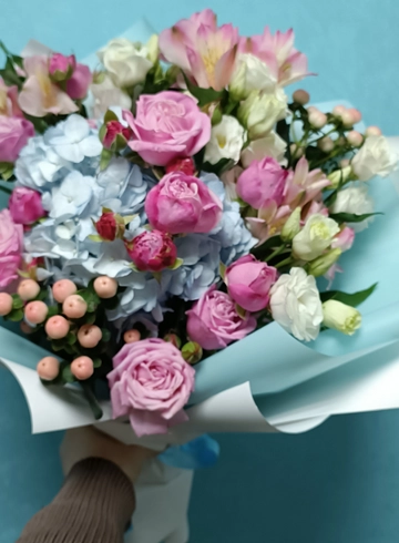 Букет  каприз от интернет-магазина цветов в 